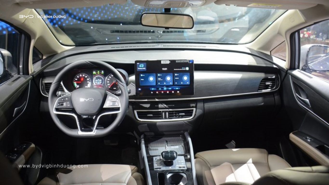 Nội thất BYD M6