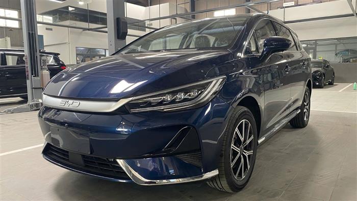 BYD M6 Standard khuyến mãi tháng 9/2026