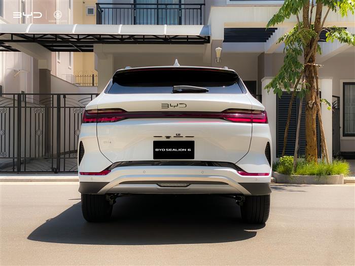 BYD Sealion 6 tại showroom BYD Bình Dương